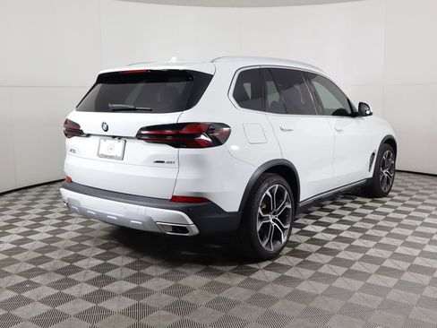 Used 2024 BMW X5 xDrive40i w/ Parking Assistance Package image 5