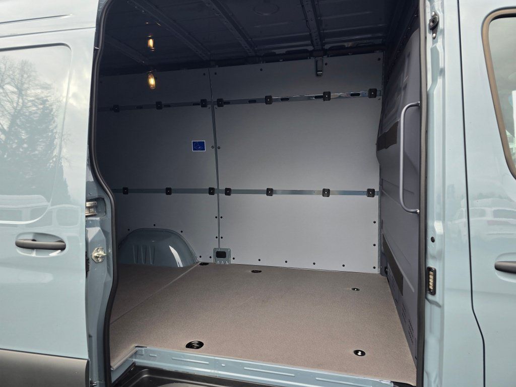 New 2025 Mercedes-Benz Sprinter 2500 image 12