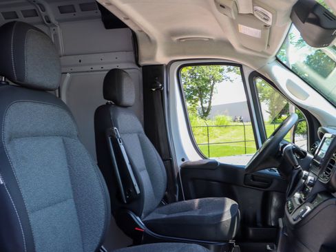Used 2024 RAM ProMaster 2500 w/ Convenience Group FWD image 25