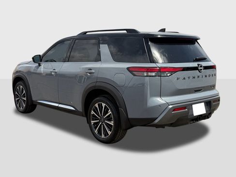 New 2026 Nissan Pathfinder Platinum w/ Cargo Package AWD/4WD image 3