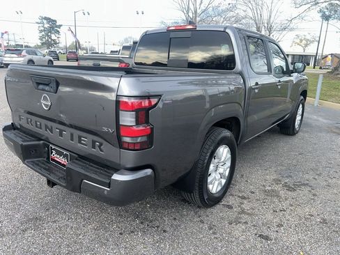 Used 2023 Nissan Frontier SV w/ SV Convenience Package image 6