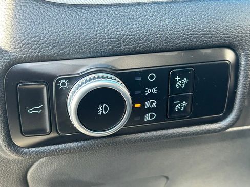 Used 2023 Ford Explorer XLT w/ Equipment Group 202A image 29