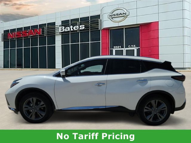 Used 2023 Nissan Murano Platinum w/ Cargo Package FWD image 3