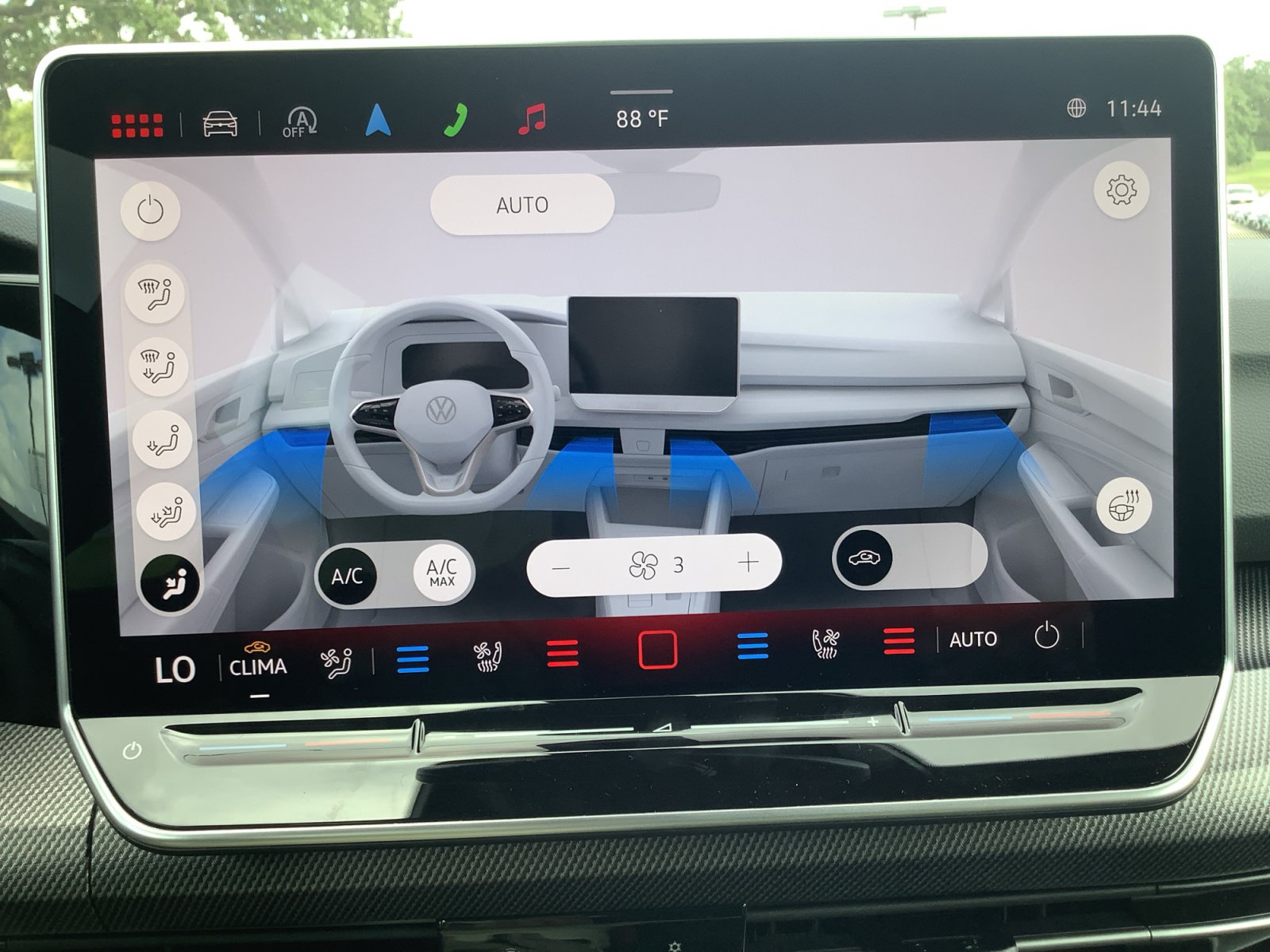 New 2026 Volkswagen GTI SE FWD image 24