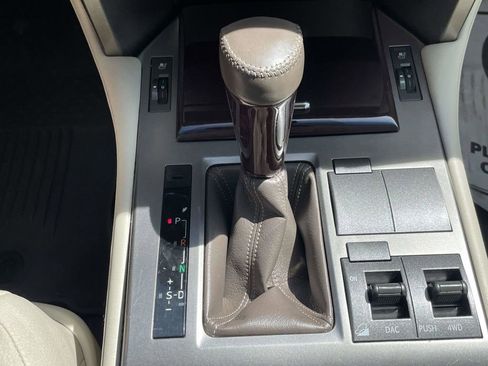 Used 2019 Lexus GX 460 Premium w/ Premium Package AWD/4WD image 17