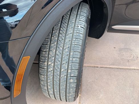 Certified 2026 Kia Sportage EX w/ EX Panorama Roof Package image 40