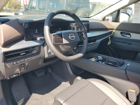 New 2026 Nissan Murano Platinum image 9