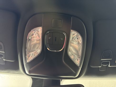 New 2026 Jeep Compass Latitude image 21