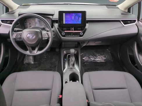 Certified 2025 Toyota Corolla LE image 10