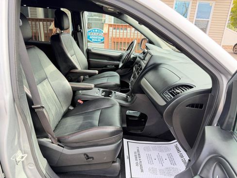 Used 2020 Dodge Grand Caravan GT FWD image 45