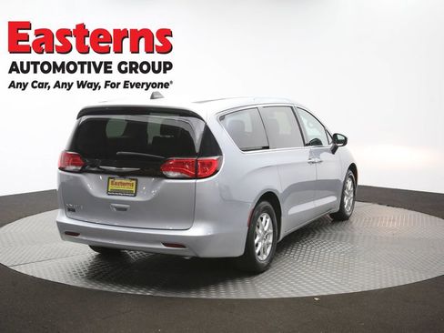 Used 2023 Chrysler Voyager LX FWD image 40