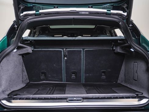 Used 2025 Aston Martin DBX 707 image 28