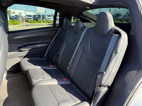 Used 2023 Tesla Model X AWD/4WD image 4