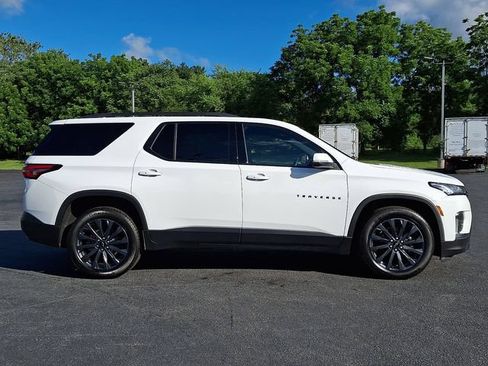 Used 2023 Chevrolet Traverse RS AWD/4WD image 10