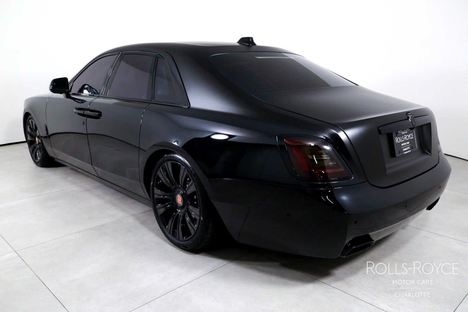 Used 2024 Rolls-Royce Ghost AWD/4WD image 8