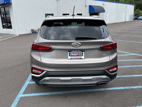 Used 2019 Hyundai Santa Fe SE AWD/4WD image 4