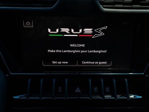 Used 2023 Lamborghini Urus S AWD/4WD image 36