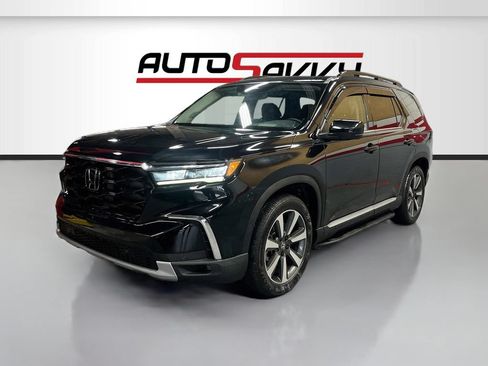 Used 2023 Honda Pilot Elite image 3