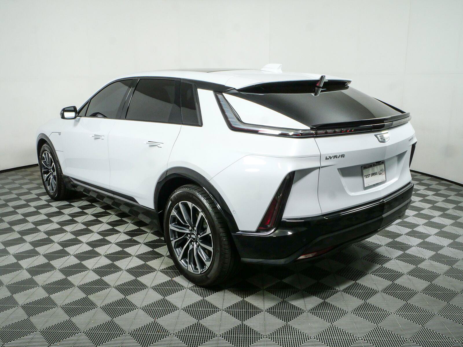 Used 2026 Cadillac Lyriq Sport RWD image 31