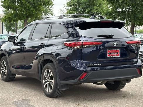 Used 2023 Toyota Highlander XLE FWD image 9