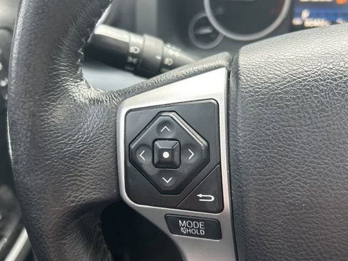 Used 2017 Toyota Tundra Platinum AWD/4WD image 12