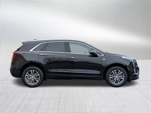 Certified 2023 Cadillac XT5 Premium Luxury image 4