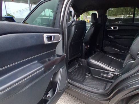 Used 2020 Ford Explorer XLT w/ Equipment Group 202A RWD image 10