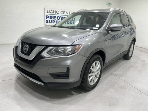 Used 2018 Nissan Rogue SV AWD/4WD image 4