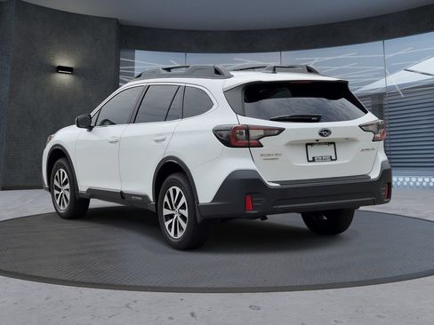 Used 2020 Subaru Outback Premium w/ Popular Package #1 AWD/4WD image 3