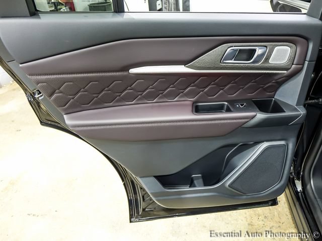 Used 2026 Ford Explorer Platinum w/ LUX Leather Package AWD/4WD image 24