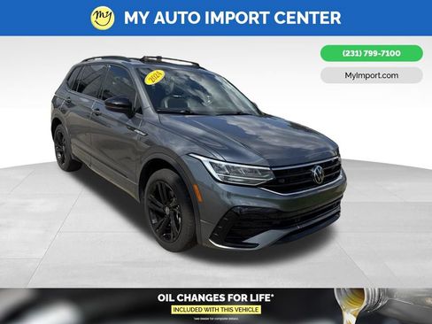 Used 2024 Volkswagen Tiguan SE R-Line AWD/4WD image 1