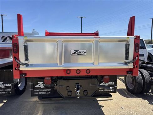 New 2024 Ford F550 4x4 Regular Cab Super Duty image 5