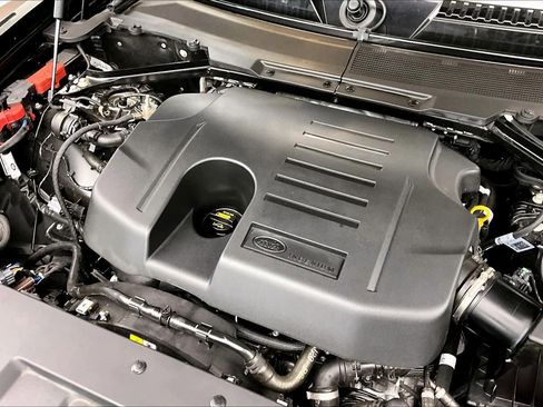 Used 2024 Land Rover Defender 130 Outbound image 29