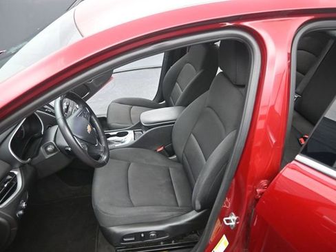 Used 2021 Chevrolet Malibu RS FWD image 11