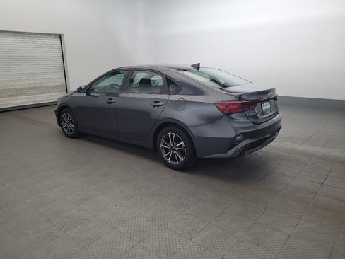 Used 2022 Kia Forte LXS w/ LXS Technology Package FWD image 3