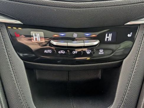 Used 2025 Cadillac XT5 Premium Luxury image 23