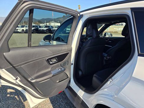 New 2026 Mercedes-Benz GLC 300 4MATIC image 17