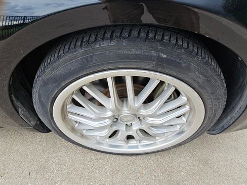 Used 2010 INFINITI G37 Convertible w/ Premium Pkg RWD image 13