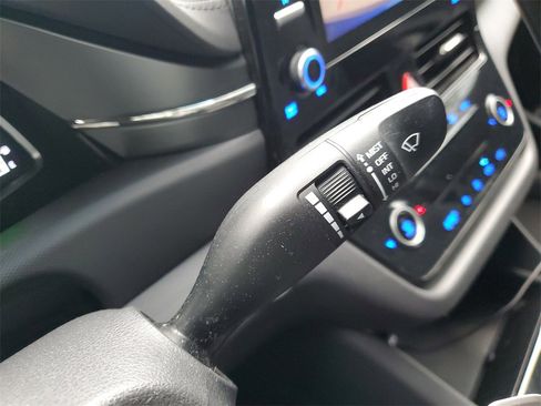 Used 2021 Hyundai Ioniq SE image 27