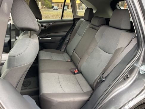 Used 2025 Toyota RAV4 XLE w/ Convenience Package image 21