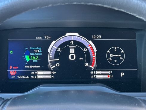 Used 2024 Toyota Tundra Limited image 26