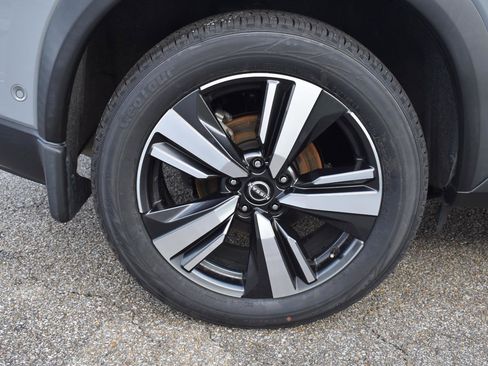Used 2023 Nissan Rogue SL w/ SL Premium Package FWD image 13