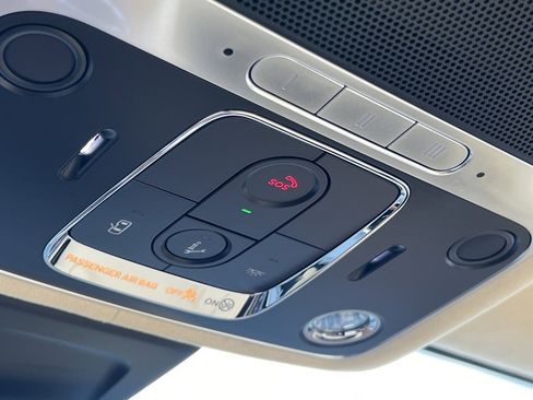 Used 2022 Bentley Continental GT image 35