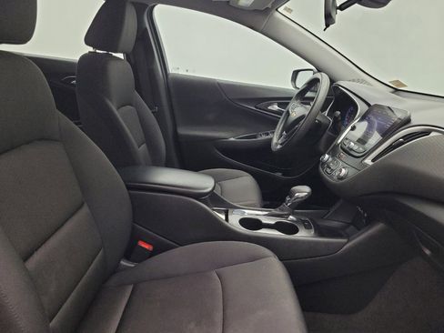 Used 2022 Chevrolet Malibu LS FWD image 21