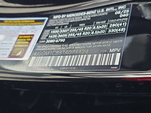 New 2026 Mercedes-Benz EQE 320 4MATIC SUV image 34