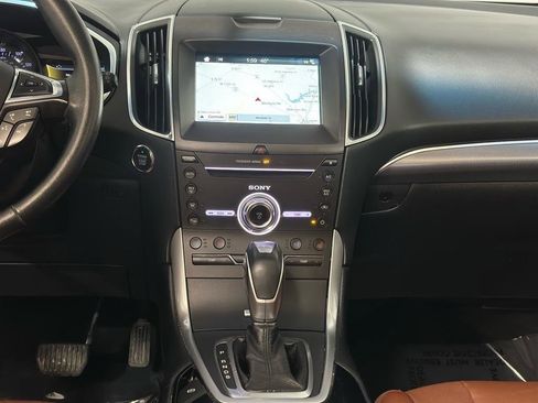 Used 2018 Ford Edge Titanium w/ Equipment Group 301A image 15