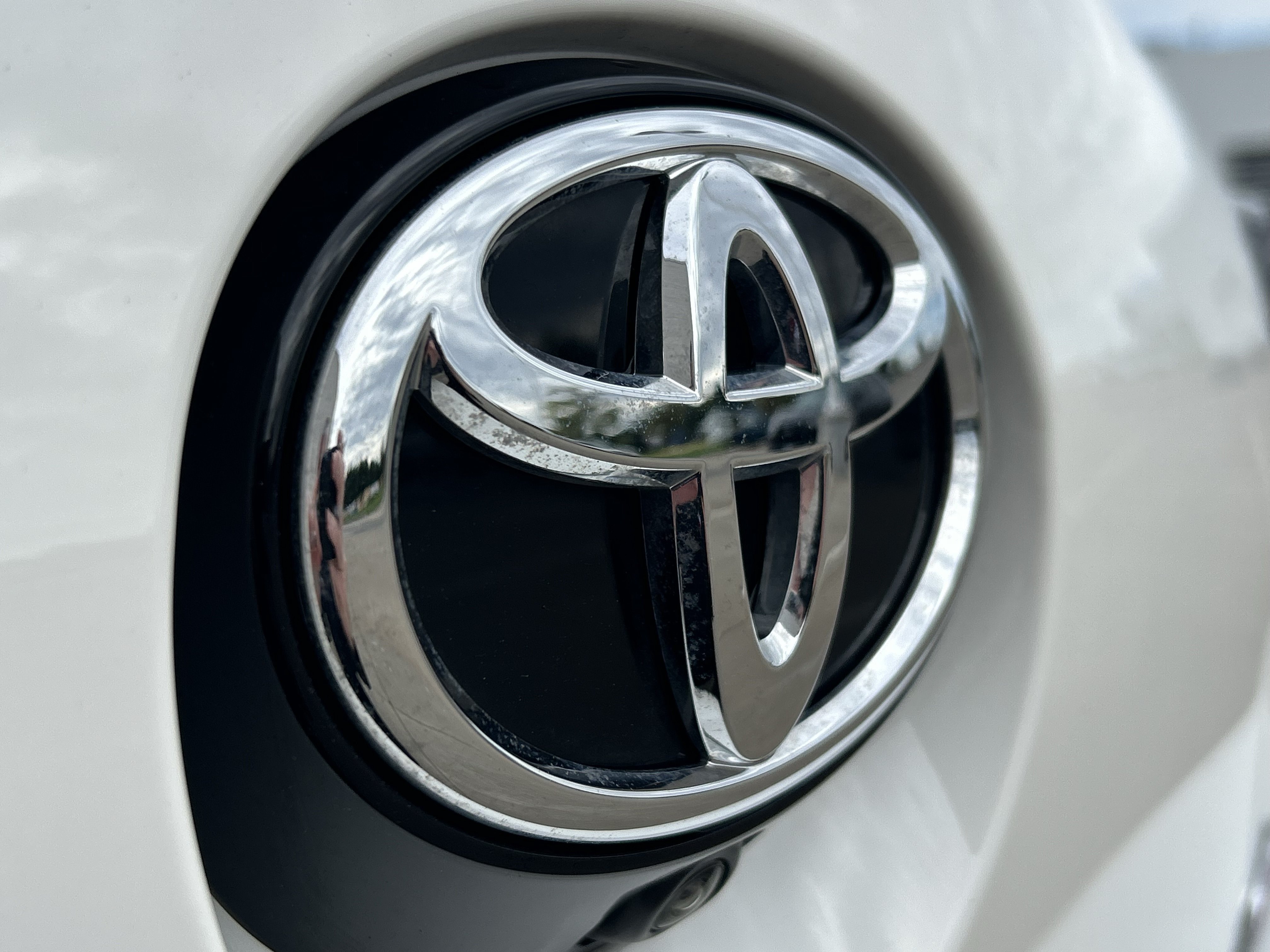 Certified 2024 Toyota Corolla SE w/ SE Package FWD image 7