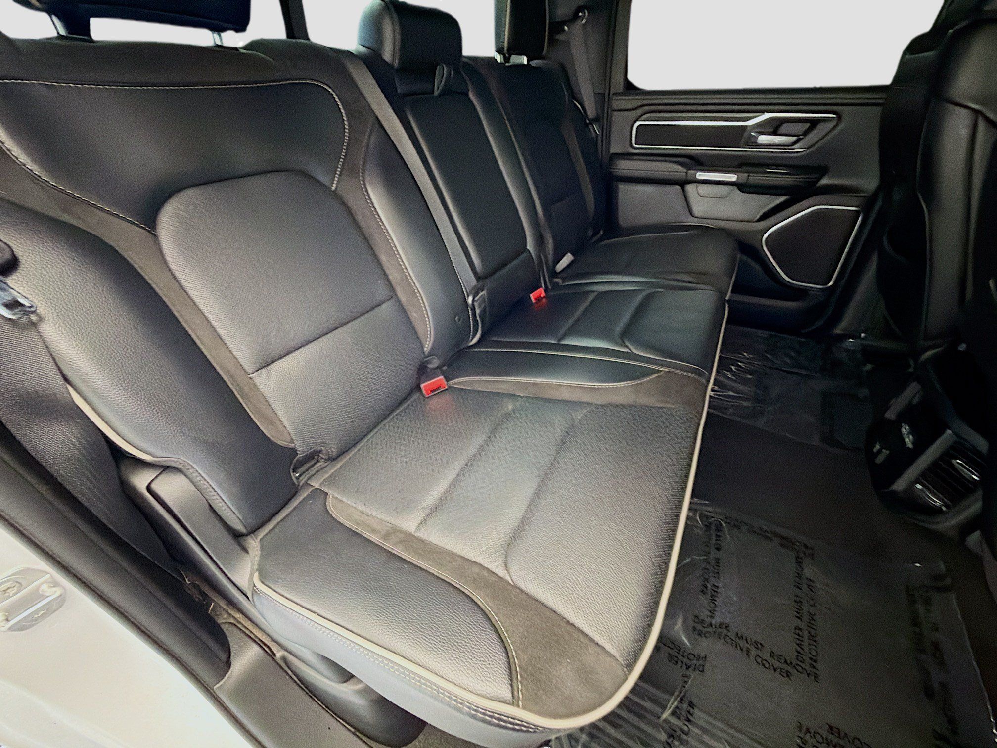 Used 2023 RAM 1500 Laramie AWD/4WD image 14