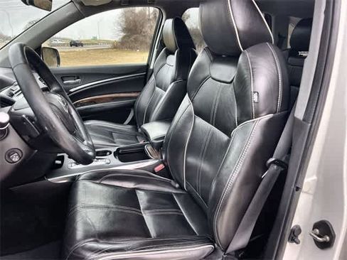Used 2017 Acura MDX FWD w/ Advance Package image 11