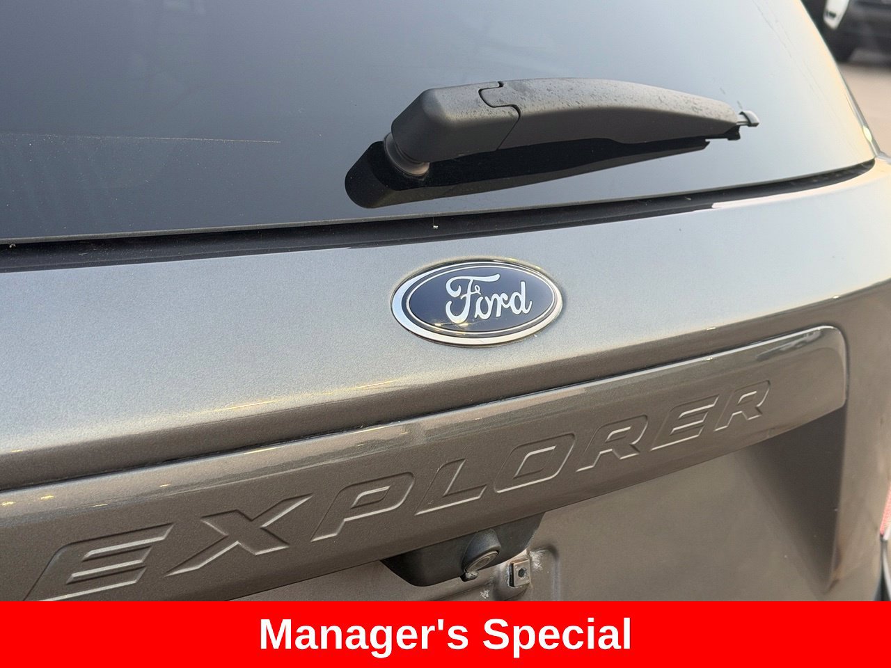 Used 2021 Ford Explorer XLT w/ Equipment Group 202A RWD image 8